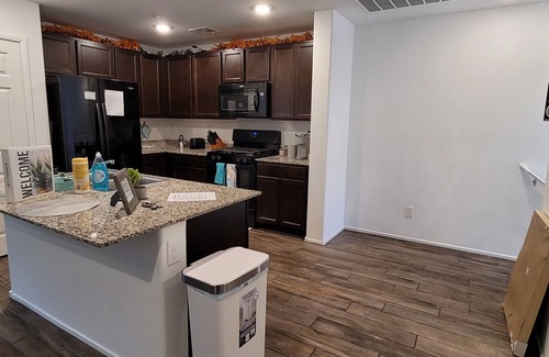 Nellis Air Force Base House | Amazing 2 Bedroom Townhouse