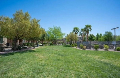 Nellis Air Force Base House | Amazing 2 Bedroom Townhouse