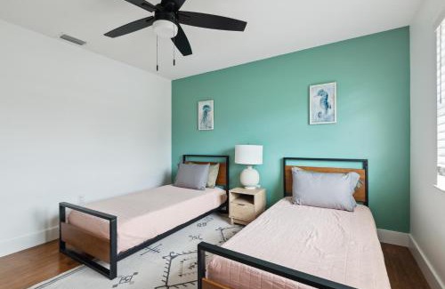 Indialantic Apartment | Amazing 2 Bedroom Townhouse near beach