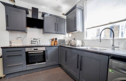 Herne Hill Apartment | Amazing 2BDR apt near park, Herne Hill