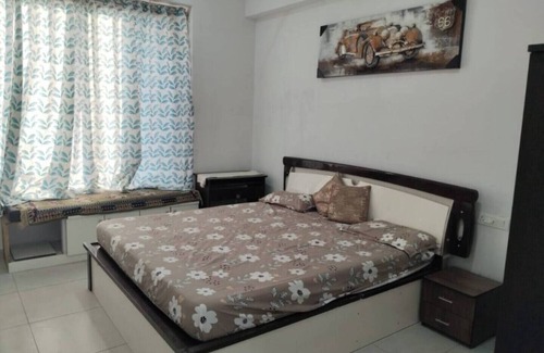 Ahmedabad Apartment | Amazing 3-bedroom apartment near Gujarat High Court, Ahmedabad