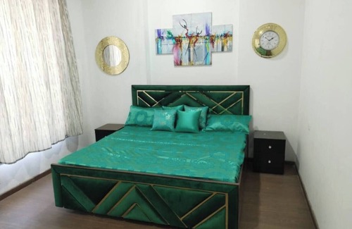 Ahmedabad Apartment | Amazing 3-bedroom apartment near Gujarat High Court, Ahmedabad