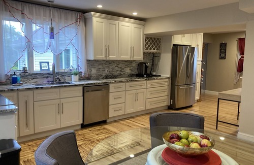 Salisbury Apartment | Amazing 3 bedroom apt. with porch & 1.8 miles away from Beach.