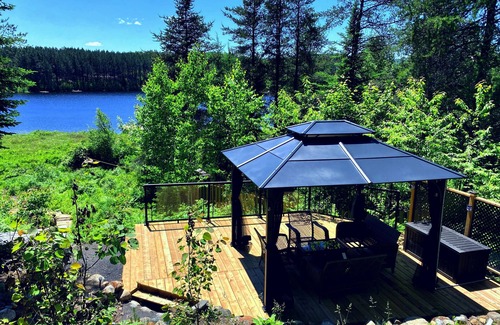 Saint Come Ski Chalet | Amazing 3-bedroom Chalet-Sauna/Private lakeview+Spa/BBQ(Best place to relax)