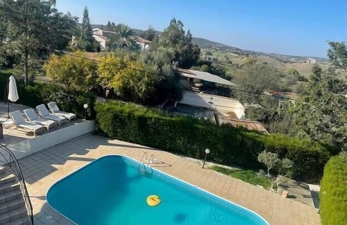 Moni Villa | Amazing 4-Bed Villa in limassol