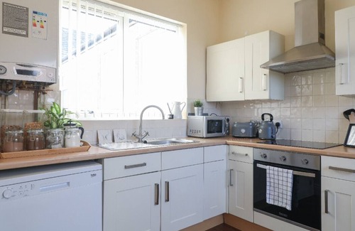 Offerton Apartment | Amazing 4 bedroom house Sleep 7 Manchester