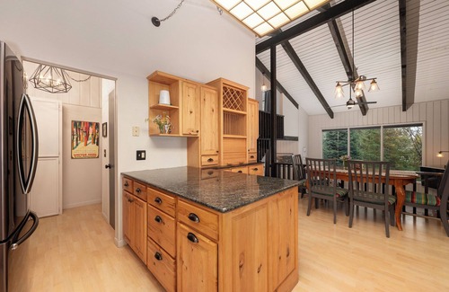 Winter Park Highlands House | Amazing 4 Bedroom w/2 KINGS & HOT TUB!