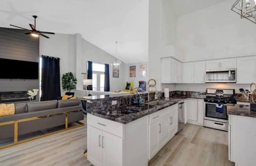 North Las Vegas House | Amazing 4BD Home w/Pool, Arcades, & Billiard!