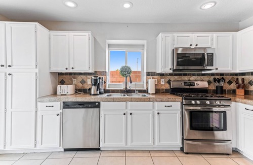 Gibson Springs House | Amazing 5 BDR, Resort Style Pool w/Heater and Games.