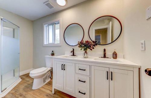 Frankford House | Amazing 5 bedroom, close to Batawa Ski hill