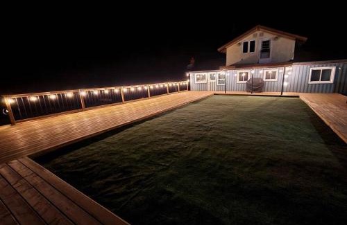 Frankford House | Amazing 5 bedroom, close to Batawa Ski hill