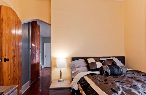 Ferndale Apartment | Amazing 5 Bedroom Downtown Ferndale House