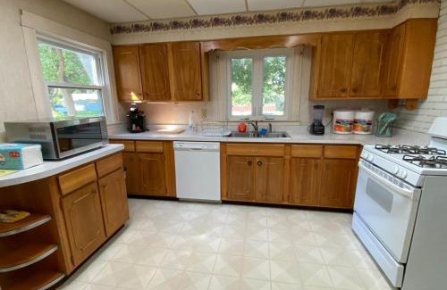 Willmar House | Amazing 5 Bedrooms Deal up to 10 Guests