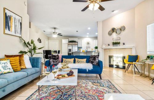 Bermuda Dunes House | Amazing 5BR Villa with Heated Pool