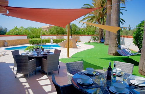 Luz House | Amazing 6 Bed Villa. Pool with slide & toddlers pool