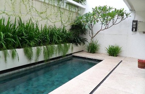 Legian City-Centre House | Amazing 8 BR at Legian Near Beach