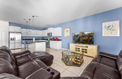 Four Corners House | Amazing 9BR Resort Pool Home Near Disney World