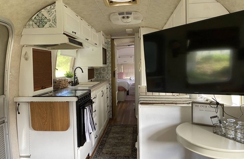 Burton House | Amazing Airstream, Beaufort, SC-Enjoy the Journey!