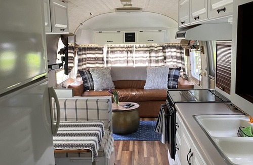Burton House | Amazing Airstream, Beaufort, SC-Enjoy the Journey!