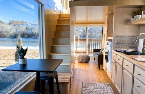 Pear Park House | Amazing Airstream in Grand Junction for Unforgettable Family Glamping Getaways in Colorado
