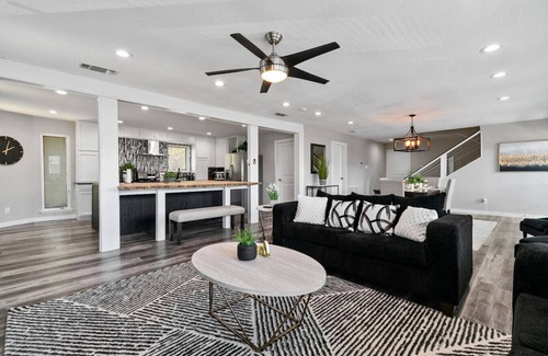 Grand Prairie House | Amazing and Comfortable Home in Grand Prairie!
