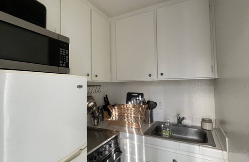 Norma Triangle Apartment | Amazing and functional apartment in best location of Los Angeles.