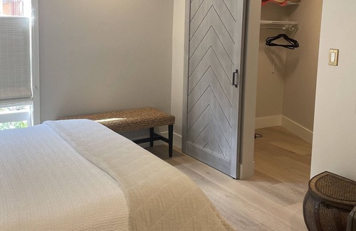 Ocean Park Condo | Amazing Any Stay dates Santa Monica Floor to Ceiling Newly Remodeled Condo