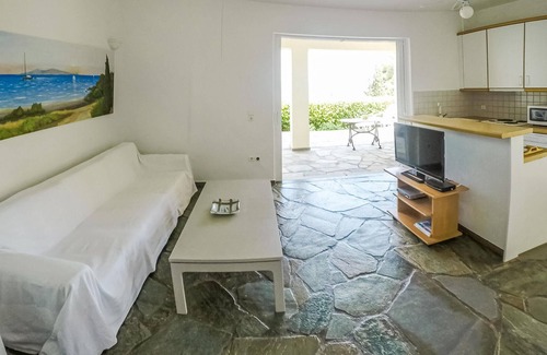 Agios Emilianos Apartment | Amazing apartment in Porto Heli Ermioni