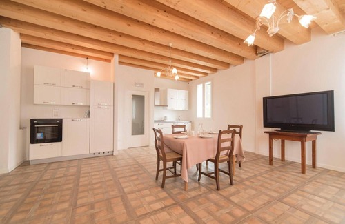 Cinto Euganeo Apartment | Amazing apartment in Valnogaredo (PD)