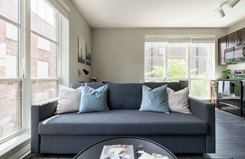 Scioto Mile Apartment | Amazing Apartment Along the River