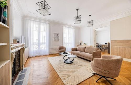 8th Arrondissement Apartment | Amazing Apartment # Champs Elysées # Paris 8 # AC