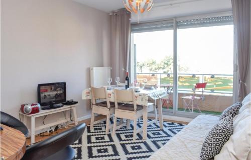 Grandcamp-Maisy Apartment | Amazing Apartment In Grandcamp Maisy