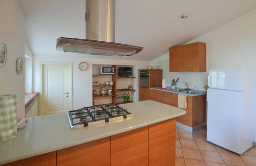 Collesanto Apartment | Amazing apartment in Magione