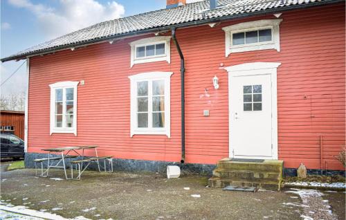 Orrefors Apartment | Amazing Apartment In Orrefors With Wifi
