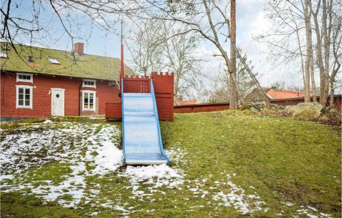 Orrefors Apartment | Amazing Apartment In Orrefors With Wifi