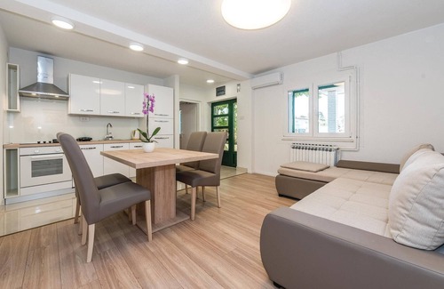Meterize Apartment | Amazing apartment in Sibenik with sauna