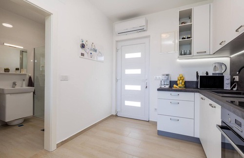 Simuni Apartment | Amazing apartment in Simuni with WiFi