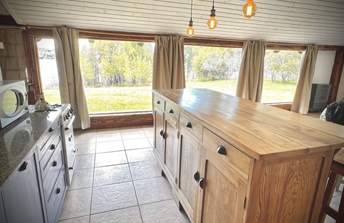 Colonia Suiza Cabin | Amazing Cabin on the Shore of Lake Moreno H58 by Apartments Bariloche