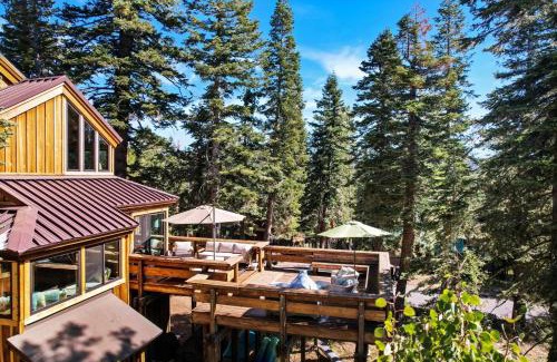 Bear Valley House | Amazing Architecture - Views all around VH#113