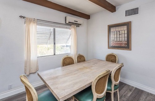 Gateway District Apartment | Amazing Art District Apartment/Loft