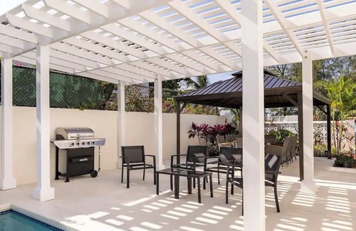 Nassau Villa | Amazing Bahamas Villa - Private Pool, Outdoor Oasis, Oceanview, Sandy Beach