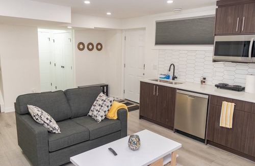 Airdrie Apartment | Amazing Basement Suite With a Dedicated Workspace
