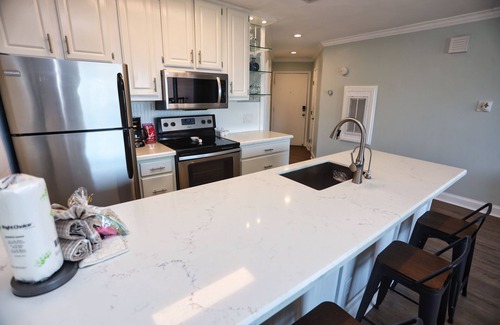 Galveston Condo | Amazing Beach Condo w/top floor views, pools(1 heated), pet friendly