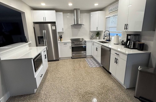 Redington Beach House | Amazing beach getaway!
