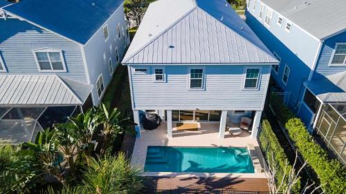 Reunion House | Amazing beach house near the parks