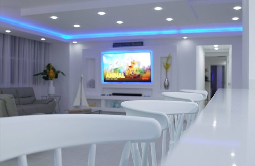 Isla Verde Condo | AMAZING BEACH PENTHOUSE - With Beach and city view