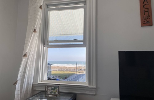 Atlantic City Condo | Amazing beach views with just steps from the beach!