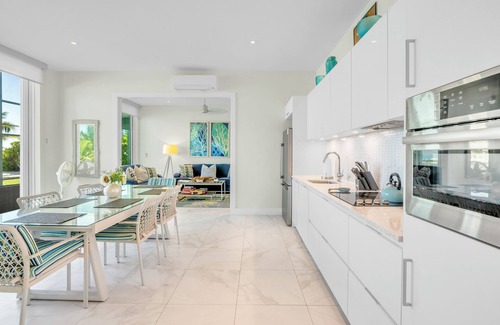 Jimmy Hill Villa | Amazing Beach Villa at Casa del Mar, Exuma Bahamas
