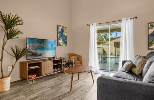 Montego Bay House | Amazing Blue Private Pool 4BR House Near Disney