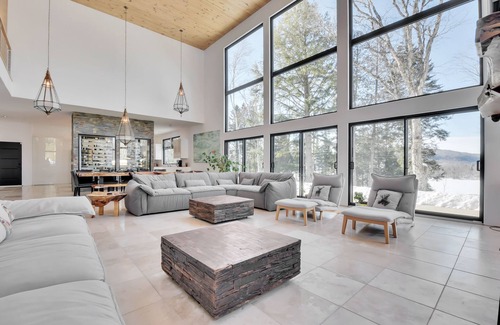 Stoneham-et-Tewkesbury Villa | AMAZING modern house in the heart of the nature
